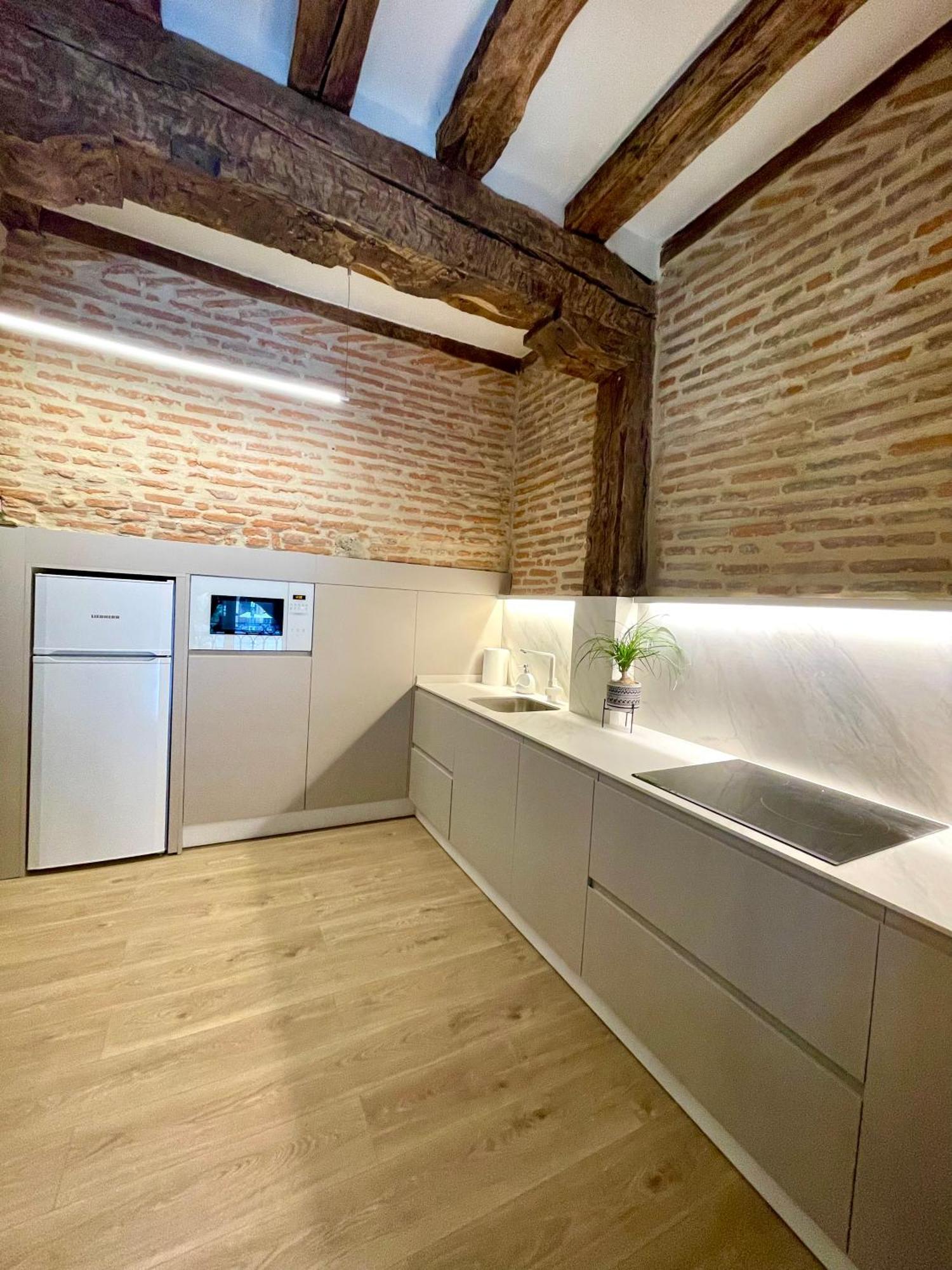 Lauramer Plaza Nueva Бильбао Экстерьер фото